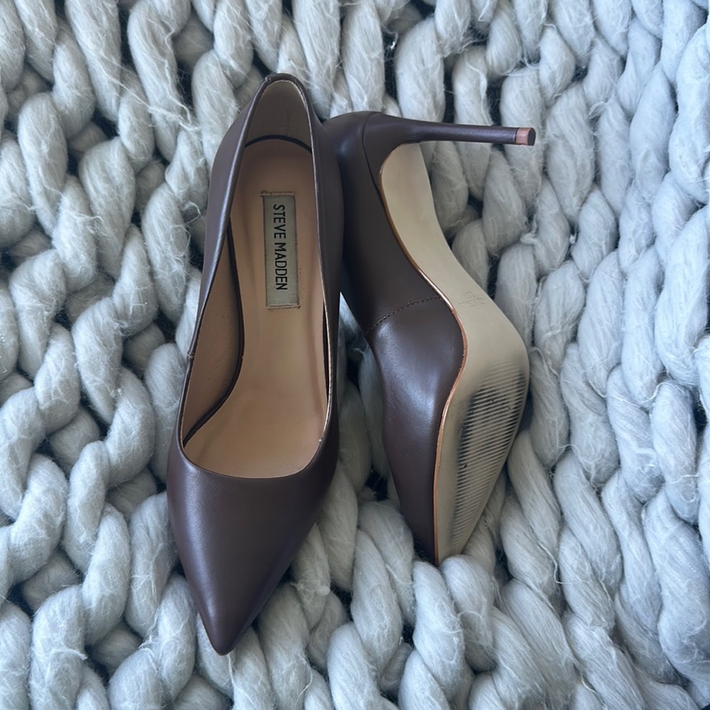 Brown Steve Madden heels